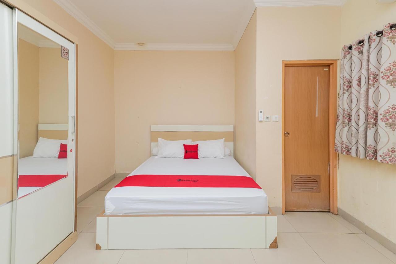 Hotel Reddoorz Syariah Near Stasiun Karet Dżakarta Zewnętrze zdjęcie