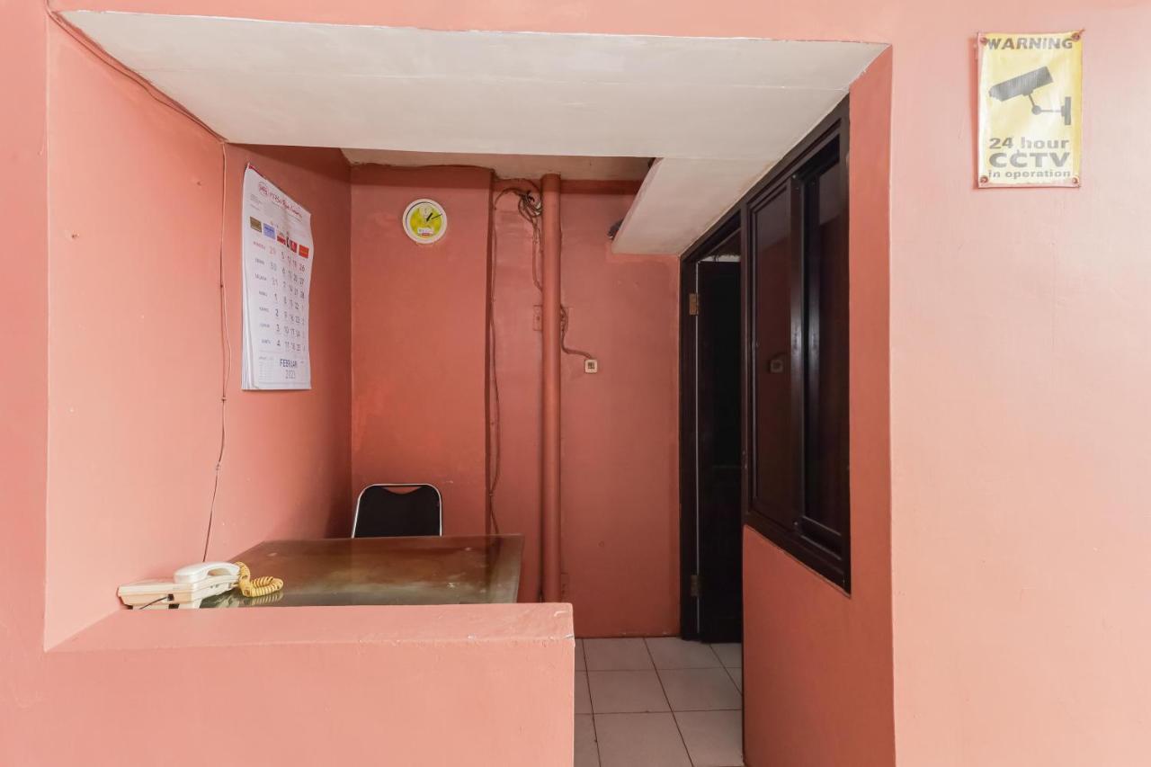 Hotel Reddoorz Syariah Near Stasiun Karet Dżakarta Zewnętrze zdjęcie