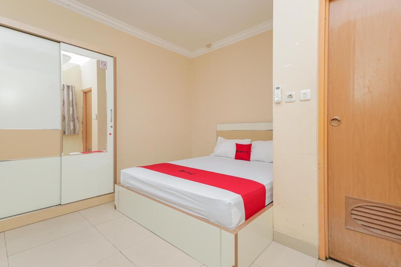Hotel Reddoorz Syariah Near Stasiun Karet Dżakarta Zewnętrze zdjęcie