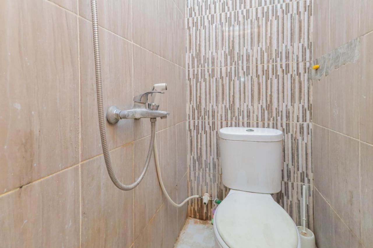 Hotel Reddoorz Syariah Near Stasiun Karet Dżakarta Zewnętrze zdjęcie