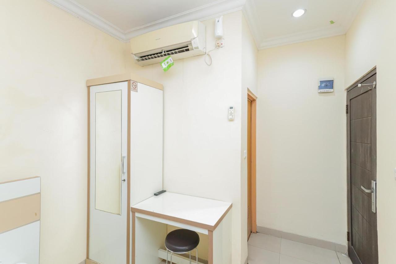 Hotel Reddoorz Syariah Near Stasiun Karet Dżakarta Zewnętrze zdjęcie